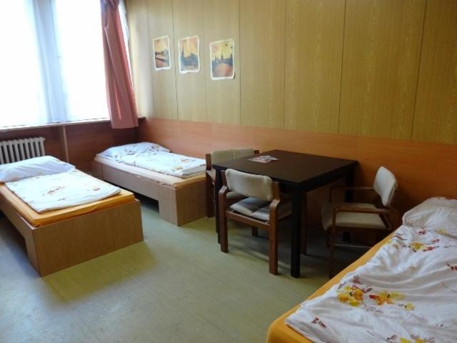 Hostel Monty Říčany Habitación foto